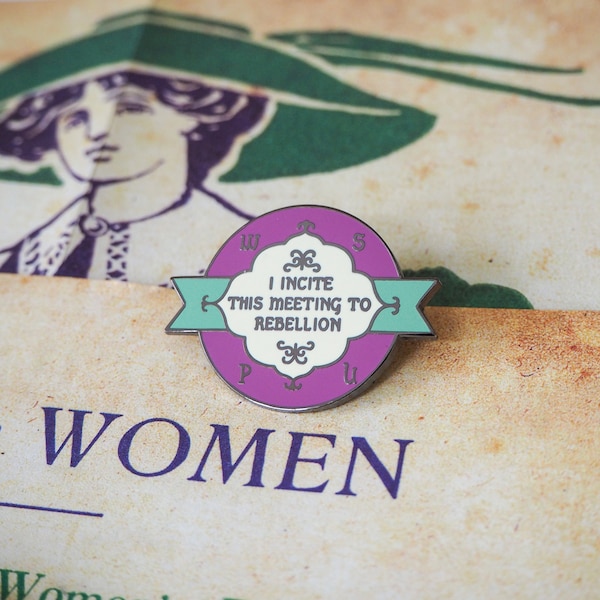 Rebellion Enamel Pin - Collection Votes for Women - Épingle en émail féministe - Féminisme - Épinglettes - Girl Power - Suffragettes - Book Lover