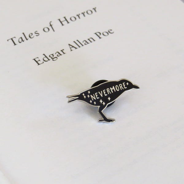 Nevermore Raven Enamel Pin – Edgar Allan Poe Quote Badge – Gothic Literature Gift – Book Lover Witch Pin – Halloween Gothic Accessory