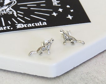 Dracula Howling Wolf boucles d’oreilles - Collection de littérature gothique - bijoux en argent Sterling de Moon Wolf - littéraire cadeau pour les amoureux des livres-