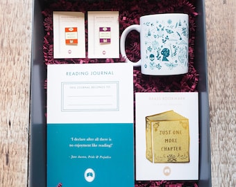 Set de regalo para amantes de los libros: taza, cesta de regalo, diario de lectura, caja de regalo con forma de libro, pin esmaltado, regalo literario.