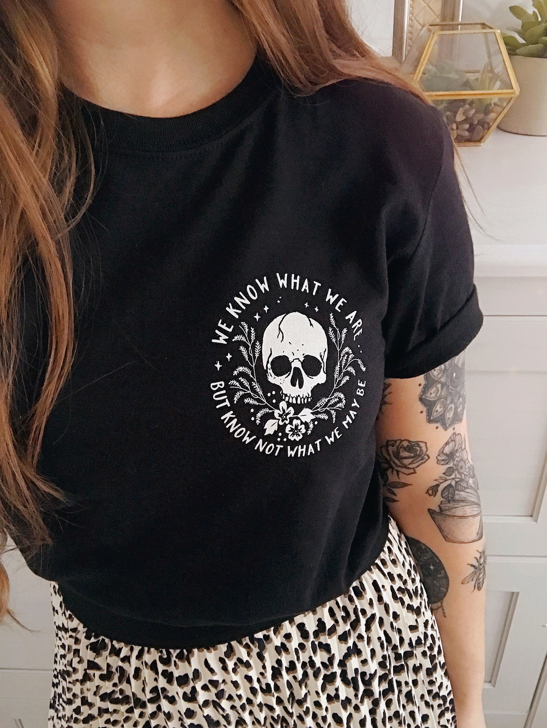 Ophelia T-Shirt- Shakespeare's Heroines Collection - Skull Tshirt -Hamlet - Book Lover - Slogan T-shirt - Feminism - Shakespeare Quote