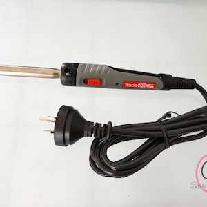 Soldering Iron – 40 Wtt, Setting 240V (for flower making tool sets ), AU plug