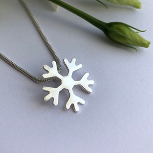 Eco friendly Silver Snowflake Pendant | Fine Silver Snowflake Necklace | Silver Snowflake Jewellery
