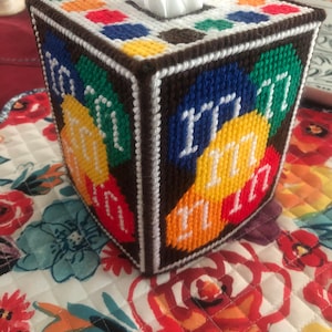 M&M all colors tissue box cover