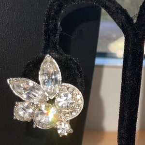 Great Gift Idea Vtg 1940s 50s Eisenberg Ice Clear Glass Stunning Earrings a Beautiful Pair of Beauties Set in Rhodium?