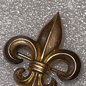 One of a kind gift idea! Great gift idea! Vintage Gold Fill Watch Fob Fleur De Lis Magnificent Pc C Clasp Unique From the Past!