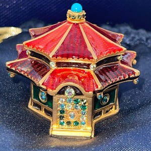 Gift Idea Estee Lauder 2005 Solid Perfume Compact Asian PAGODA JAY STRONGWATER Multi-color Enamel & Glass Rhinestones Vintage