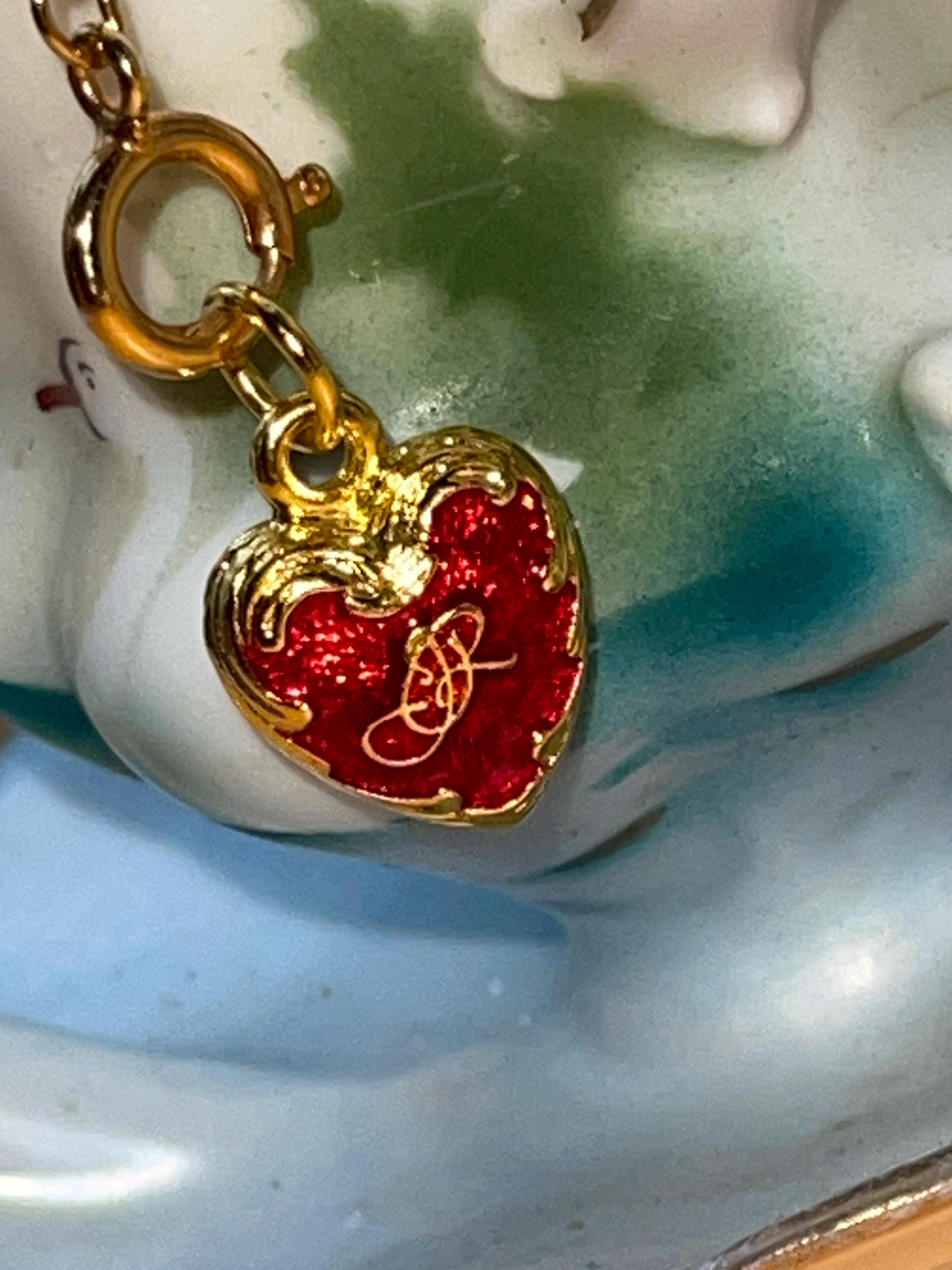 VTG Joan Rivers Red Enamel Heart Set in Gold Plated Metal VTG Joan Rivers Red Enamel Heart Set in Gold Plated Metal