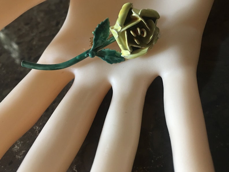 Vtg Citrine Floral Enamel Done by SANDOR Brooch the Perfect Beauty to Wear during the Upcoming Seasons!