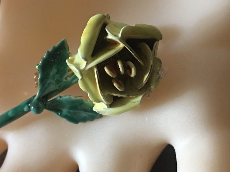 Vtg Citrine Floral Enamel Done by SANDOR Brooch the Perfect Beauty to Wear during the Upcoming Seasons!