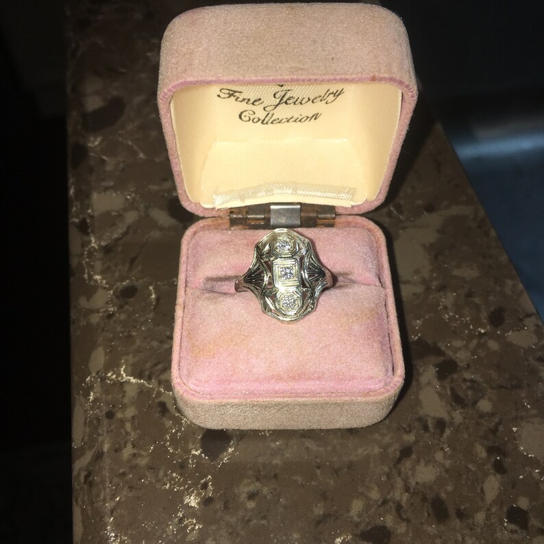 14k White Gold Shield Geometric Art Deco 1930s Ring Fine Jewelry Absolutely Gorgeous Old Accessory Stunning Vintage 3 Diamond Ring