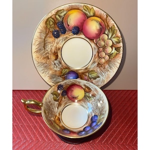 Vtg Aynsley England Bone China Fruit Design Tea Cup & Saucer Set Lovely Design