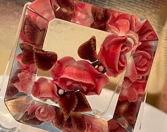 One of a kind gift idea! Great Gift Idea Vintage Lucite Reversed Carved Pink Mauve Rose Brooch