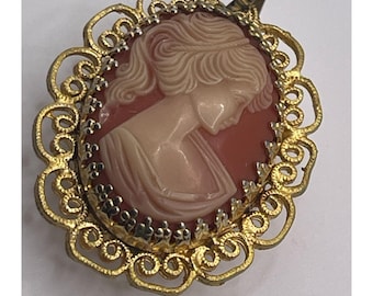 Vintage Geneva 17 Jewel Cameo Pendant Watch Gold-Tone Filigree Frame Womens Jewelry
