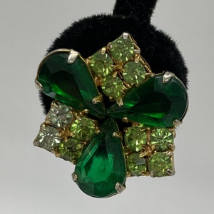 Great gift! Vintage Designer Emerald Green and Clear Rhinestones Unique Stunning Vintage Earrings Brimming with Brilliance A Gorgeous Pair