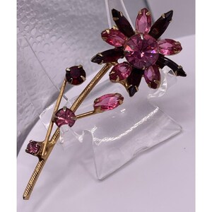 Vtg Juliana D en E open achterkant midden van de eeuw roze en rode bloemenstrass broche