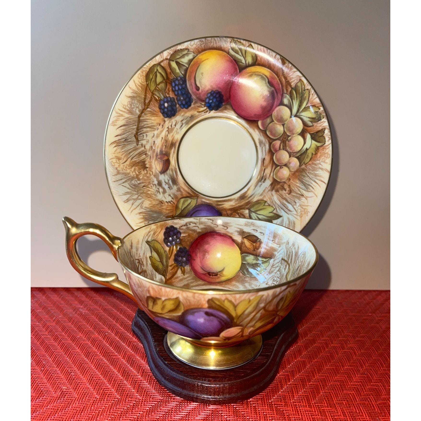 AYNSLEY England Fine Bone China 食器セット Aynsley England Tea Cup & Saucer Set Green Grape Vine Gold