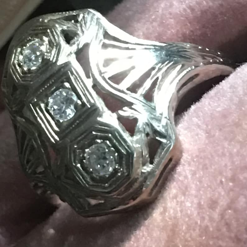 14k White Gold Shield Geometric Art Deco 1930s Ring Fine Jewelry Absolutely Gorgeous Old Accessory Stunning Vintage 3 Diamond Ring