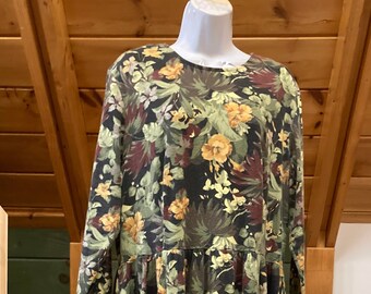 Grande robe vintage | Robe de base cottage des années 90, robe florale foncée, robe florale des années 90, robe cottagecore vintage