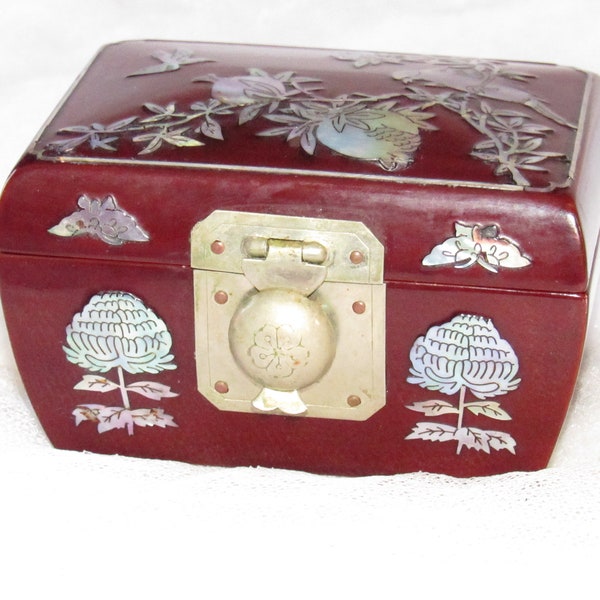 Vintage Box, Red Lacquer Jewelry Box, Mother of Pearl, Birds in Tree, Brass Fittings, Red Felt Interior, Mirrored Lid, Asian, Chinoiserie