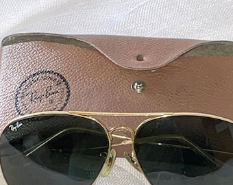 Vintage Pair of Ray-Ban Bausch & Lomb Aviators Sunglasses, Dark Green Lenses, in Original Leather Case, 1960s, Made in USA