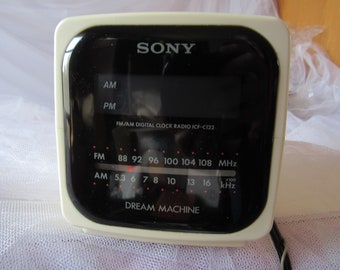 Vintage Sony Dream Machine, AM/FM Alarm Clock Radio, Working, ICF-C122, Snooze Feature, 1990s, White Plastic Cube, Y2K Vibe