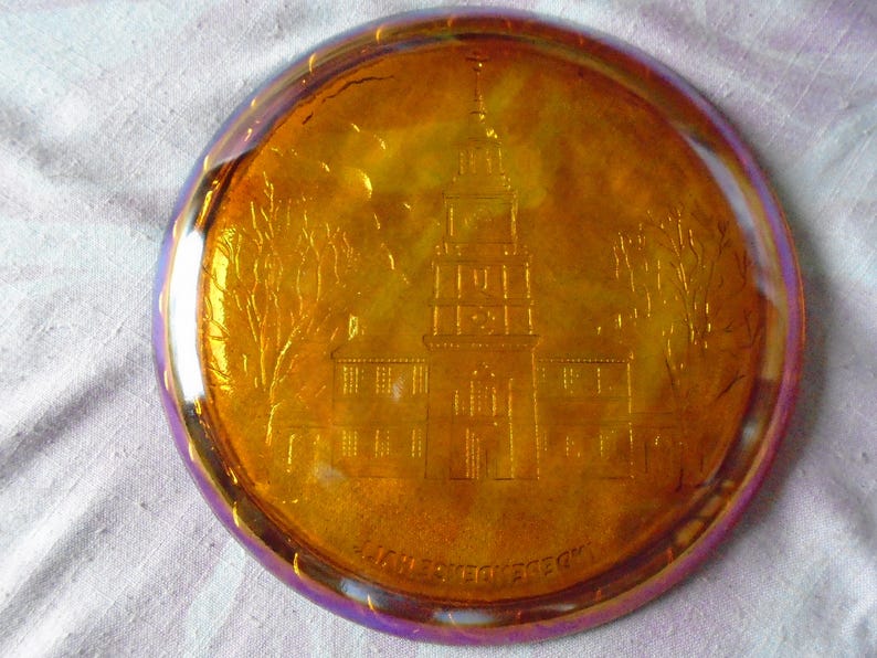 Vintage Carnival Glass Commemorative Plate Indiana Glass Co Etsy