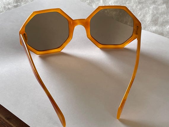 Retro Caramel Tortoise Shell Frames, Sunglasses, … - image 3