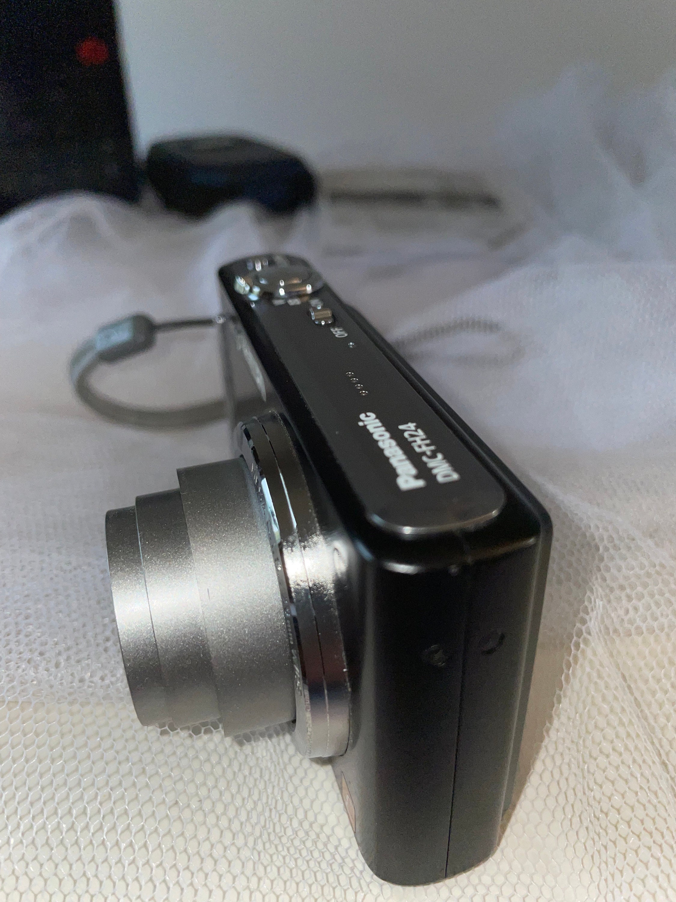 【海外モデル】Panasonic LUMIX DMC-FH24 英語　スペイン語 海外モデル】Panasonic LUMIX DMC-FH24 英語 スペイン語