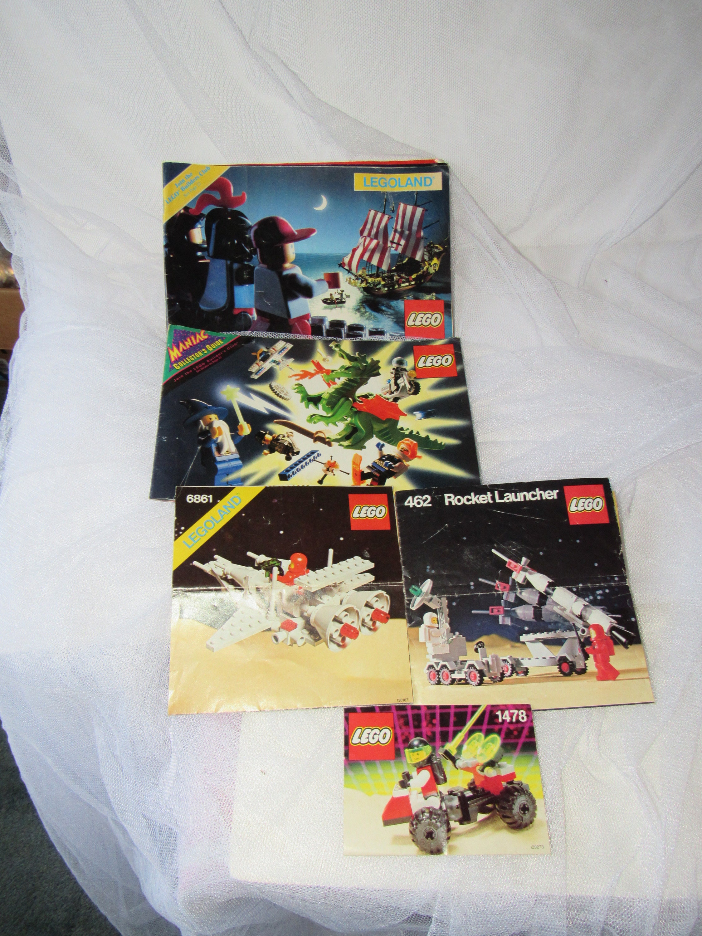 Lot vintage de livrets d instructions LEGO 6861 LEGOLAND 1980 1478 LEGO 1981 catalogue Lego 1993 catalogue Legoland 1989 et 1 page de publicite Pirates Etsy France