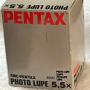 Vintage Pentax 5.5x Photo Lupe Magnifier - Transparency Stand, in