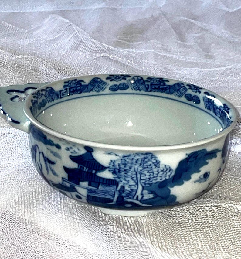 Mottahedeh Canton Porringer - Thumbnail 2