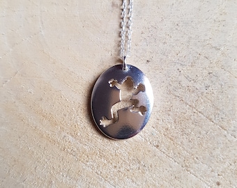 Sterling Silver Frog Necklace: Handcrafted Animal Pendant