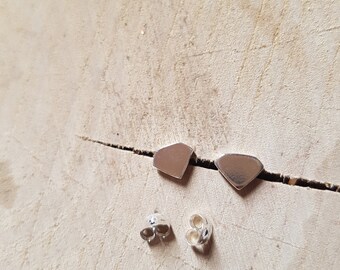 Small diamond shape silver stud earrings