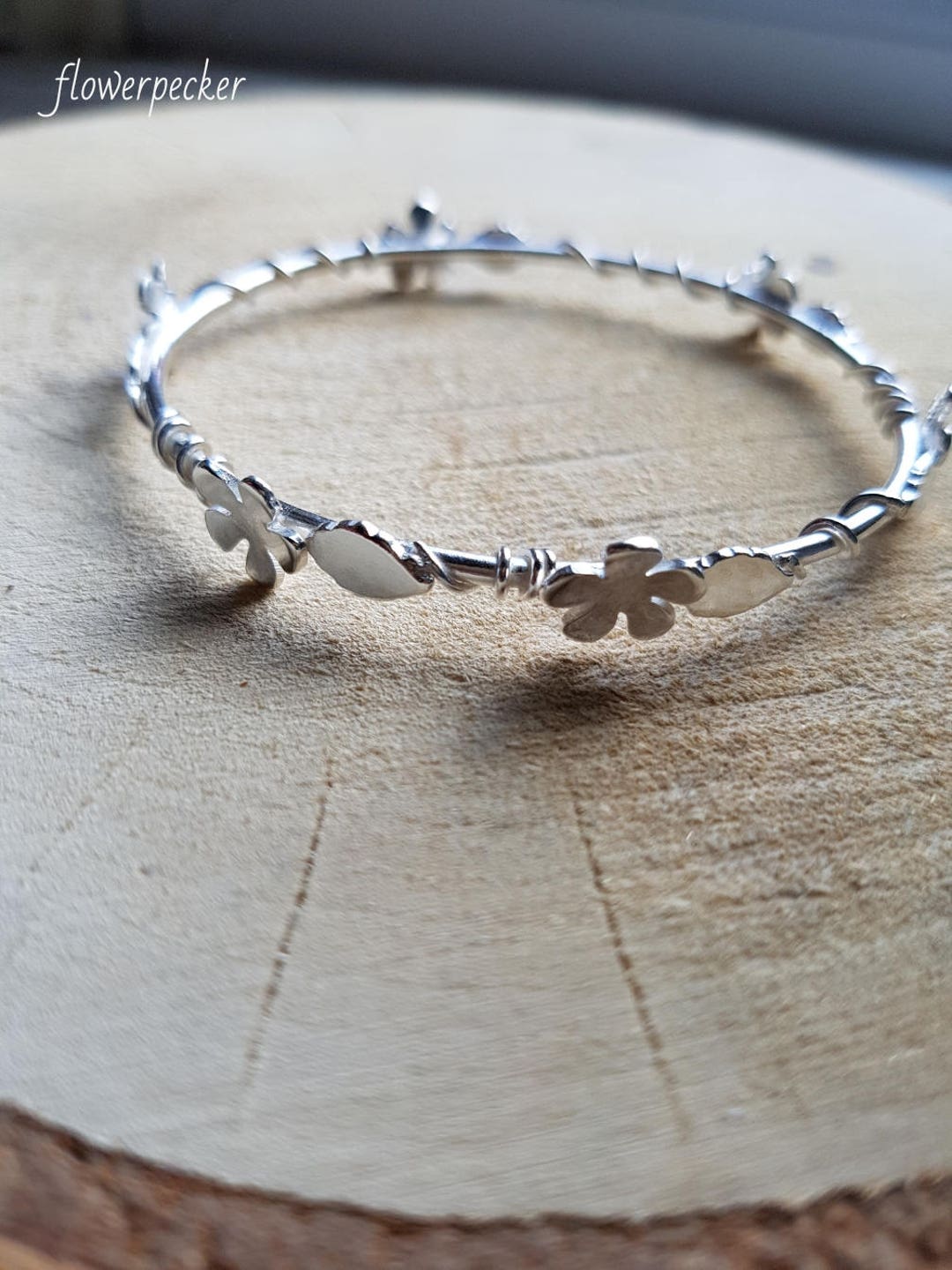 Beautiful Silver Bracelet with Flower. main image 1