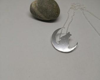 Sterling Silver Howling Wolf Necklace: Unisex Moon Pendant