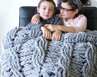 DIY Crochet PATTERN - Reversible Cable Throw Blanket / Rug 49" x 72" (2015022)