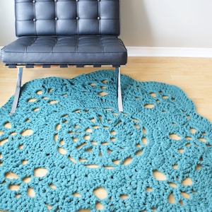 DIY Crochet PATTERN Throw Blanket / Rug Super Chunky Doily 8 Styles 3066 diameter blanket003 image 4