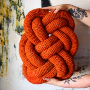 DIY Crochet PATTERN Crochet Knot Pillows 2019006: crochet pattern, knot pillow, celtic knot, crochet pillow, cushion, knot image 4