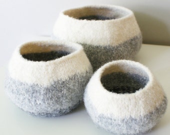 DIY Knitting PATTERN - Knit Wool Felt Graduated Ombre Pods / Bowls (in 4", 6", and 8" diameter)