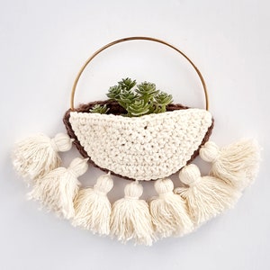 DIY Crochet PATTERN Grow Your Own Way Crochet Wall Pocket Decoration Decor Fringe Boho Macrame, Air planter Planter Wreath Storage image 4