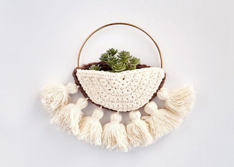 DIY Crochet PATTERN Grow Your Own Way Crochet Wall Pocket Decoration Decor Fringe Boho Macrame, Air planter Planter Wreath Storage image 4