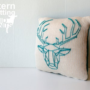DIY Knitting PATTERN - Origami Stag Head Stockinette Throw Pillow - 12&quot; Square (2016012)