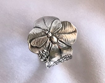 Bee Clover Sterling Silver Spoon Ring Rare Pattern