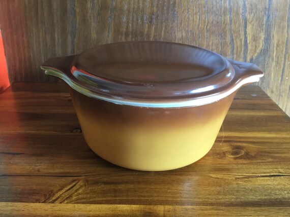 pyrex covered casserole