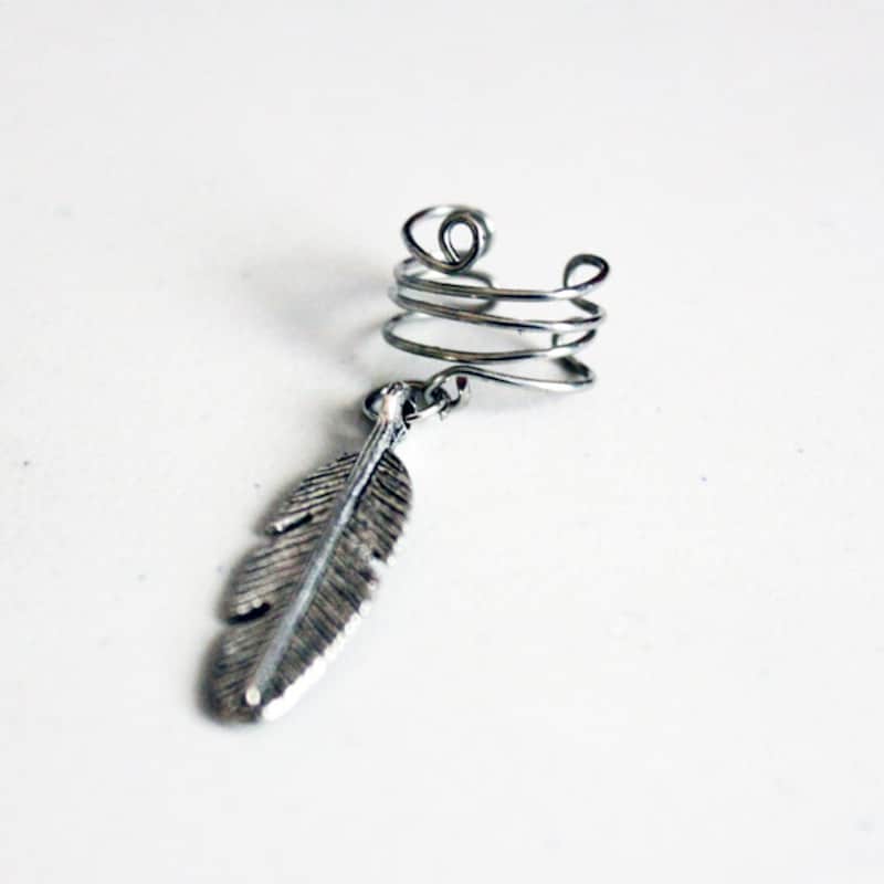 Feather Earcuff main image 1