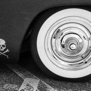 crossbones