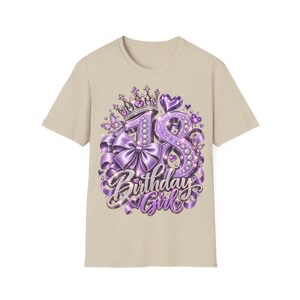 Camiseta de cumpleaños para niña de 18 años en color morado con corona, lazo y mariposas, regalo para niña de 18 años. imagen 2