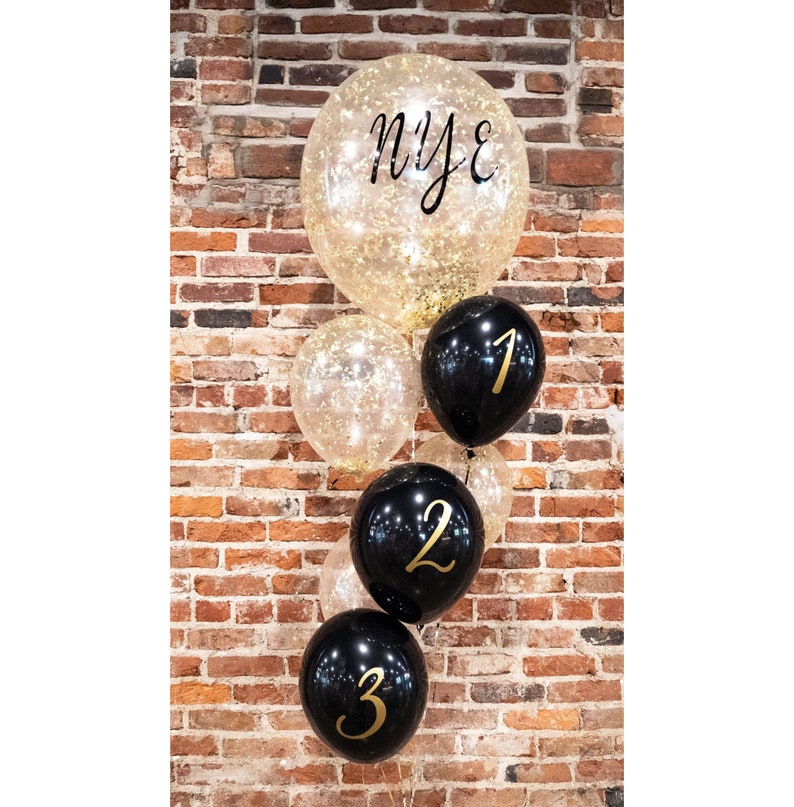 NYE Countdown Confetti Balloon Bouquet -  balloon bundle gold black New Years Eve party ideas decorations Happy New Year 