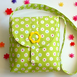 Messenger Bag For Girls,Kids Cross Body Bag, Girl Messenger Bag, Little Girl Crossbody Bag,Flower Bag,Green Daisy with Yellow Flower Buckle